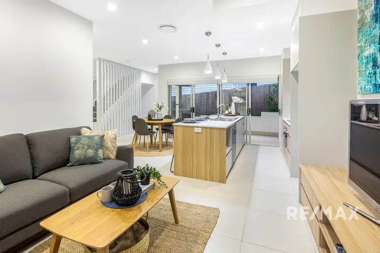 2/47 East Street, Camp Hill QLD 4152