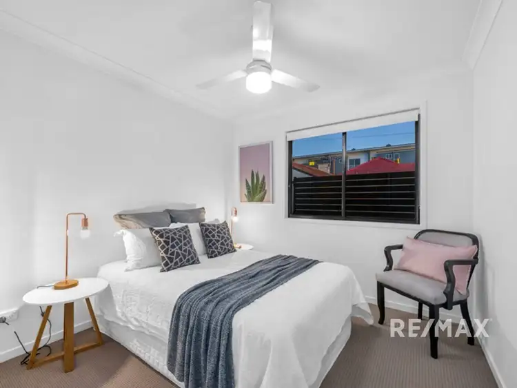 Seventh view of Homely townhouse listing, 2/7-11 Kennington Road, Camp Hill QLD 4152
