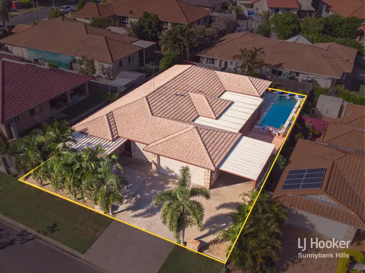 8 Carmel Place, Calamvale QLD 4116