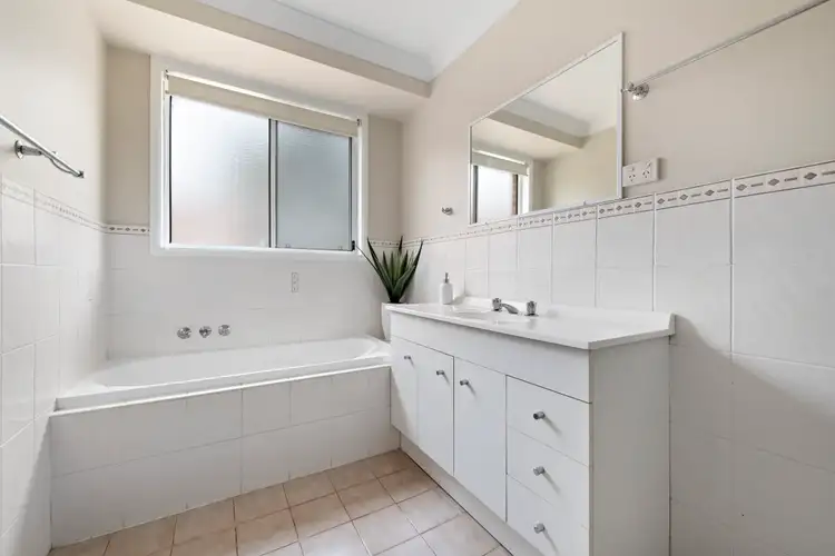 Sixth view of Homely house listing, 4 Ventura Close, Rutherford NSW 2320