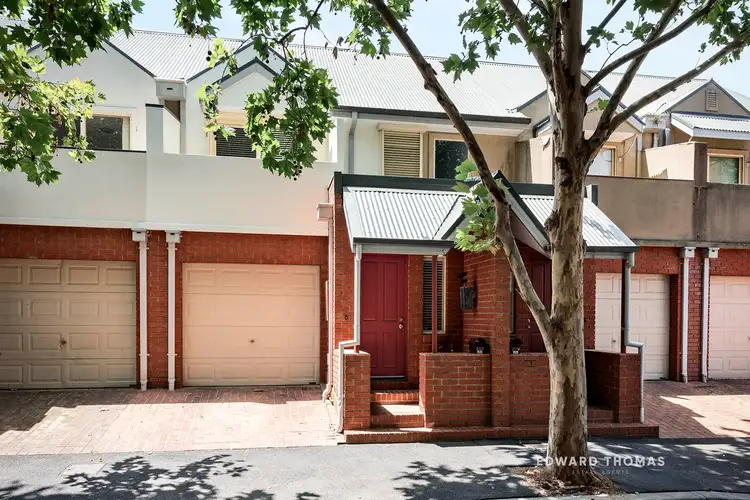 207 Stockmans Way, Kensington VIC 3031