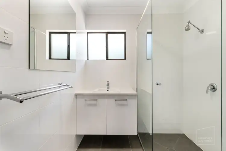 Fifth view of Homely semi-detached listing, 1/3 Conebush Crescent, Aroona QLD 4551