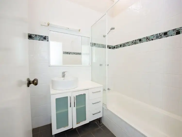 Second view of Homely house listing, 5 Clarkson Way, Bulgarra WA 6714