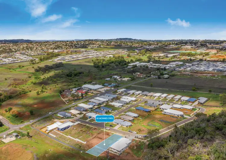 40 McInnes Crescent, Glenvale QLD 4350