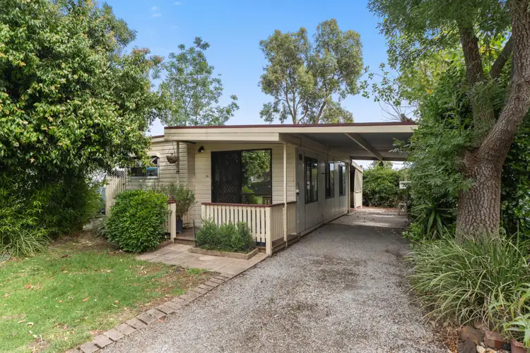 128/98 Bungower Road, Mornington VIC 3931