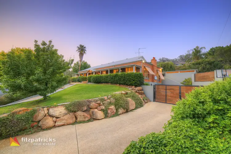7 Loru Close, Kooringal NSW 2650
