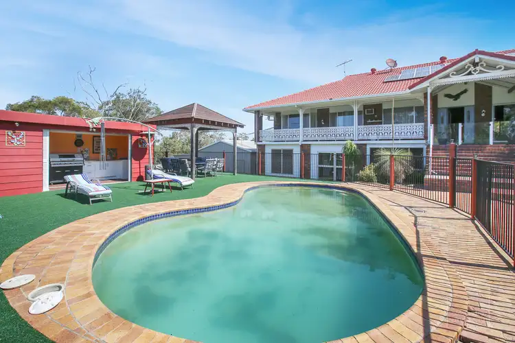 33 Pierce Avenue, Little Mountain QLD 4551