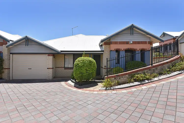 10/2 Camberwell Road, Balga WA 6061
