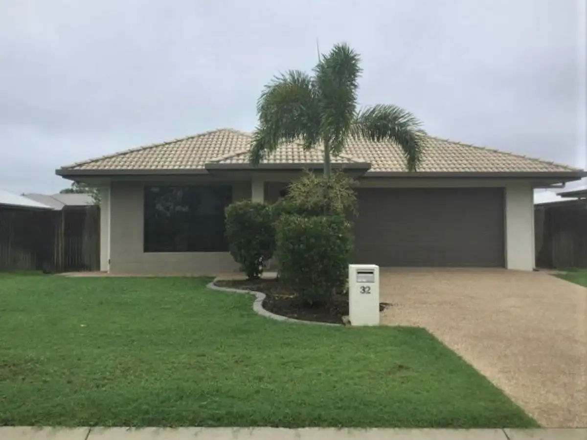 Main view of Homely house listing, 32 Derwent Circuit, Kelso QLD 4815