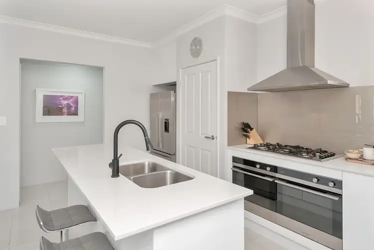 Sixth view of Homely house listing, 6 Ornum Place, Innaloo WA 6018