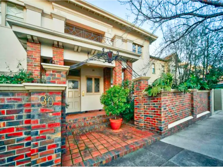 4/30 Tintern Avenue, Toorak VIC 3142