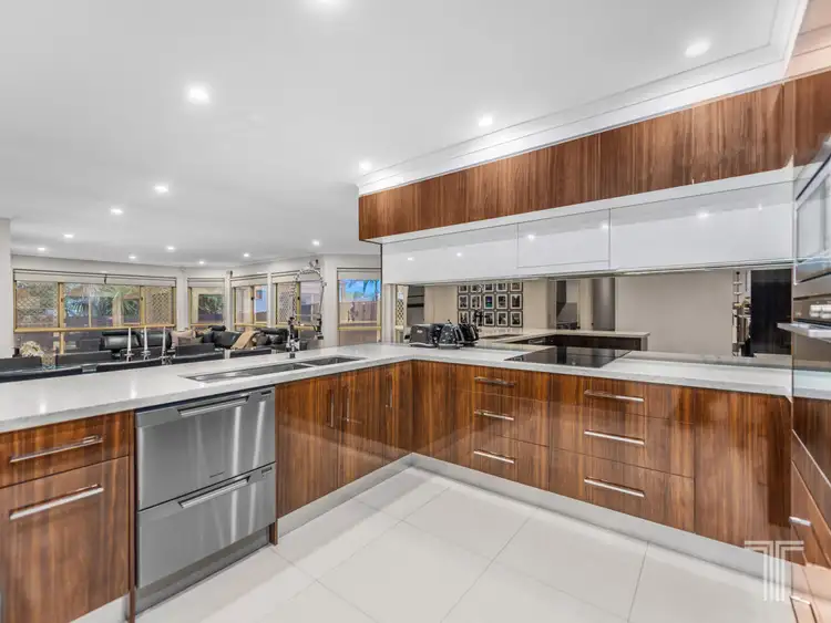 Fifth view of Homely house listing, 61 Coventry Circuit, Carindale QLD 4152