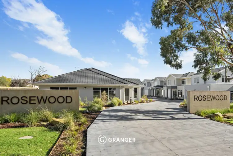 Second view of Homely townhouse listing, 20/15 Oakwood Court, Rosebud VIC 3939