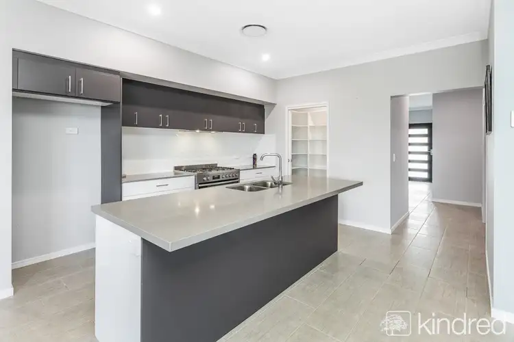 5 Voyage Street, Newport QLD 4020