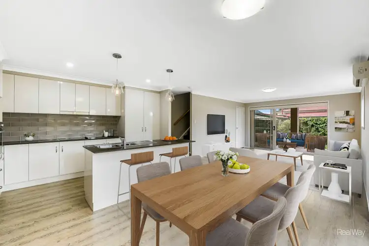 2/6 Bristol Street, Newtown QLD 4350