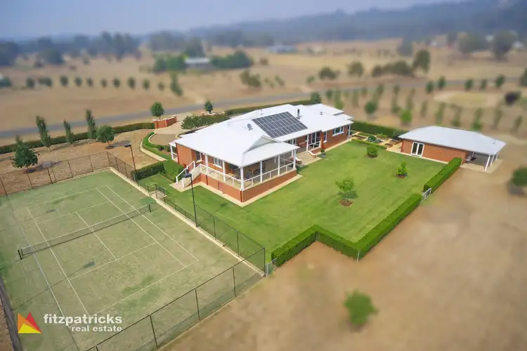 30 Riverview Drive, Wagga Wagga NSW 2650