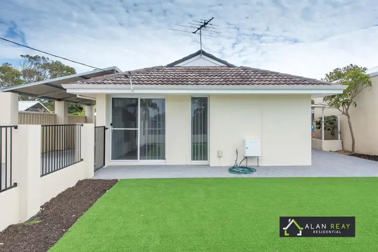 27 Mayflower Crescent, Craigie WA 6025
