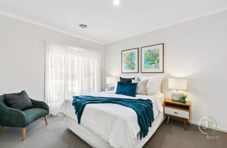 Fifth view of Homely house listing, 18 Warrego Circuit, Sandhurst VIC 3977