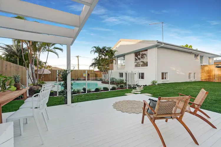 Second view of Homely house listing, 2 Danina Street, Mansfield QLD 4122