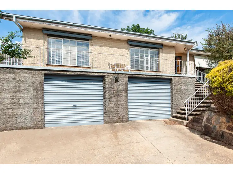 310 Highview Crescent, Lavington NSW 2641