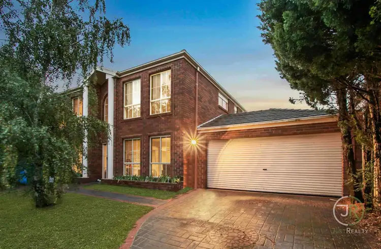 11 Hillrise Close, Narre Warren South VIC 3805