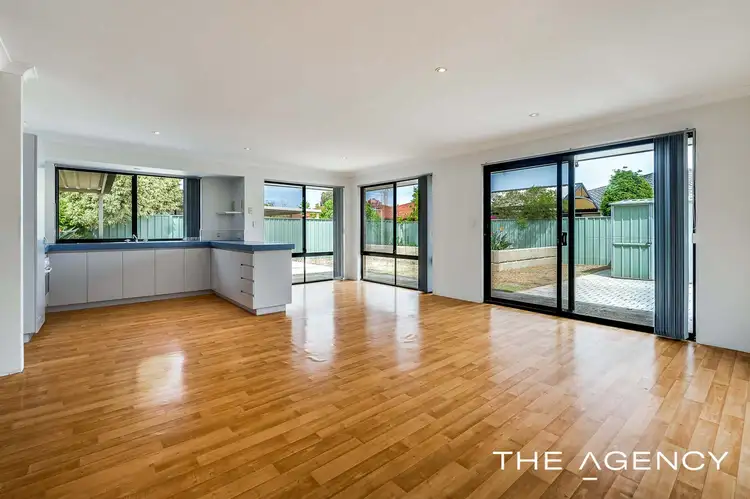 Second view of Homely house listing, 7 Dunnage Court, Atwell WA 6164