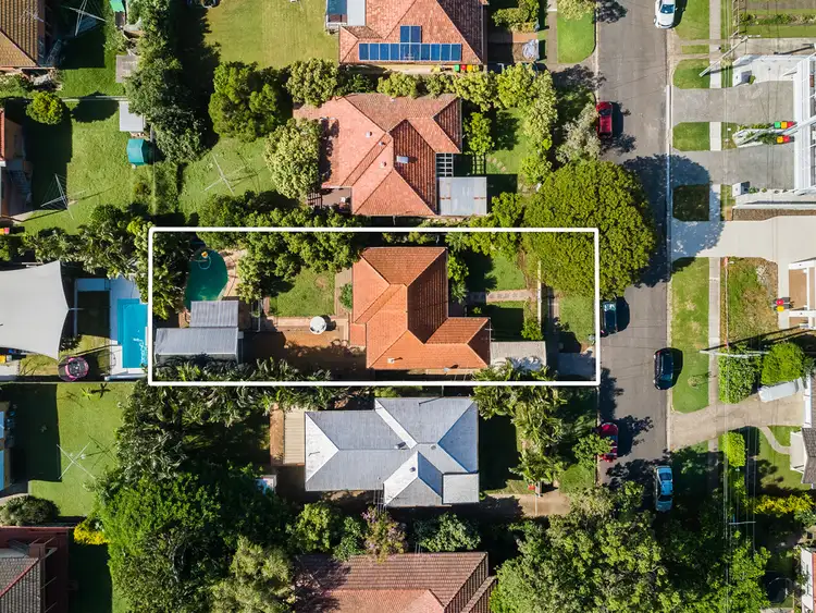 80 Burn Street, Camp Hill QLD 4152