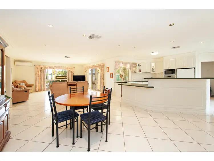 Sixth view of Homely house listing, 2 Hayden Way, Glenroy NSW 2640