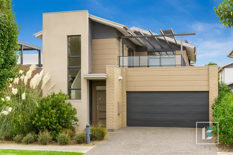 15 Crampton Square, Bonbeach VIC 3196