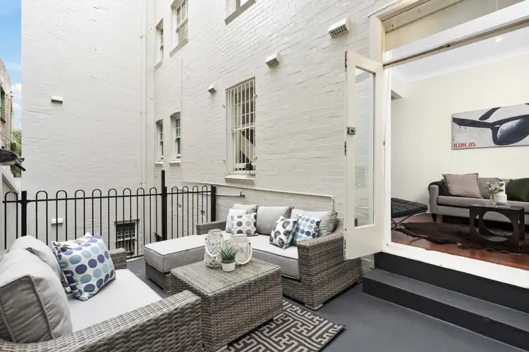 8/21 Waiwera Street, Mcmahons Point NSW 2060