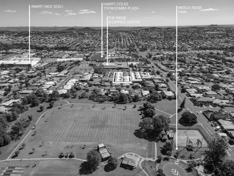 Main view of Homely unit listing, 2 & 3/440 Hume Street, Middle Ridge QLD 4350