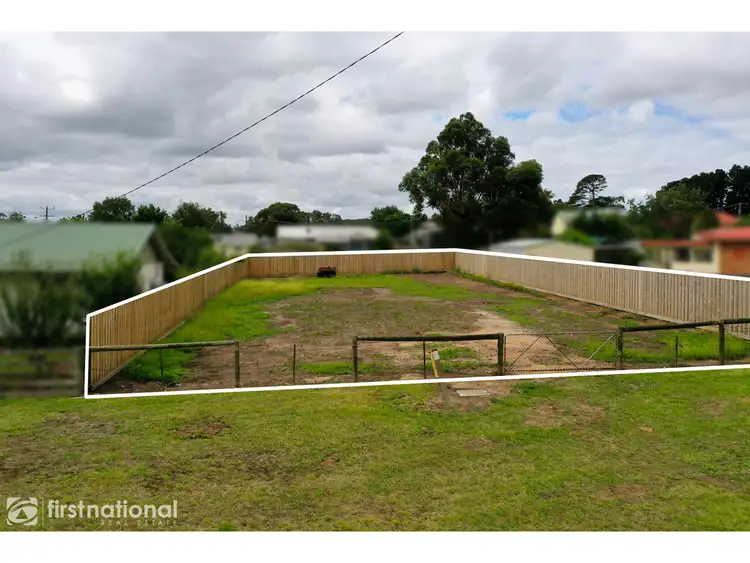 25 Railway Avenue, Darnum VIC 3822