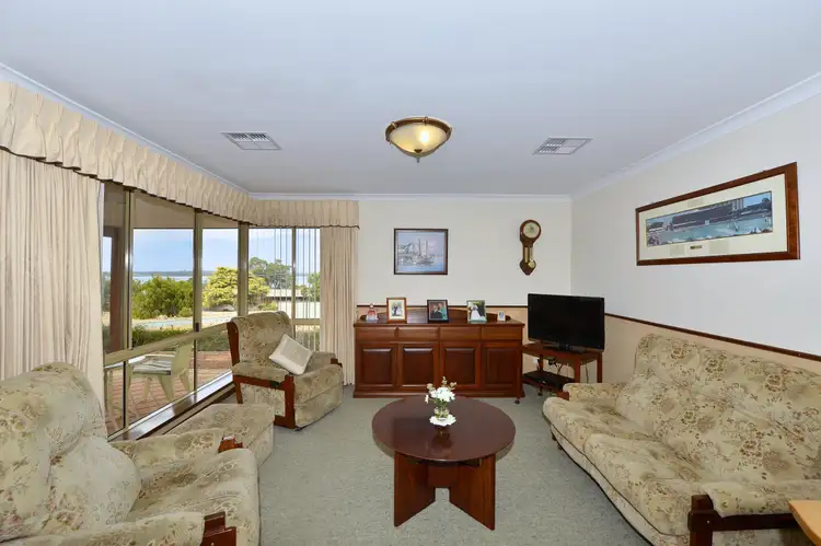 Sixth view of Homely house listing, 2 Sunview Rise, Bouvard WA 6211