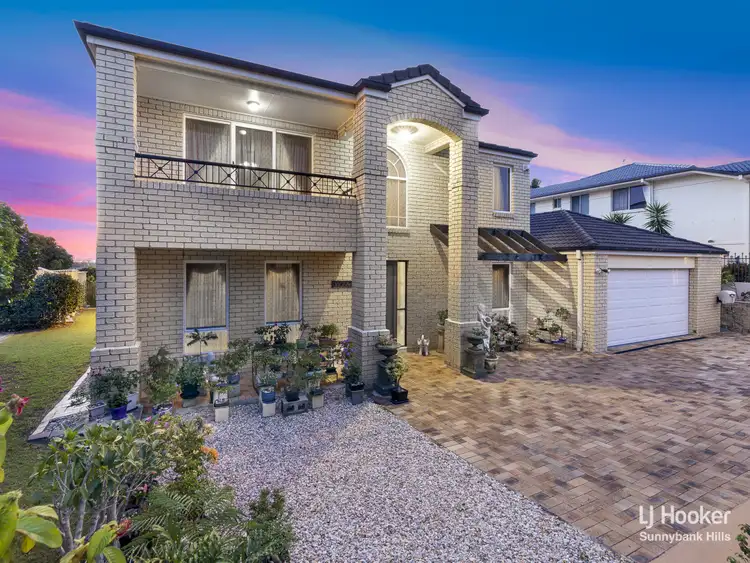 70 Poinciana Crescent, Stretton QLD 4116