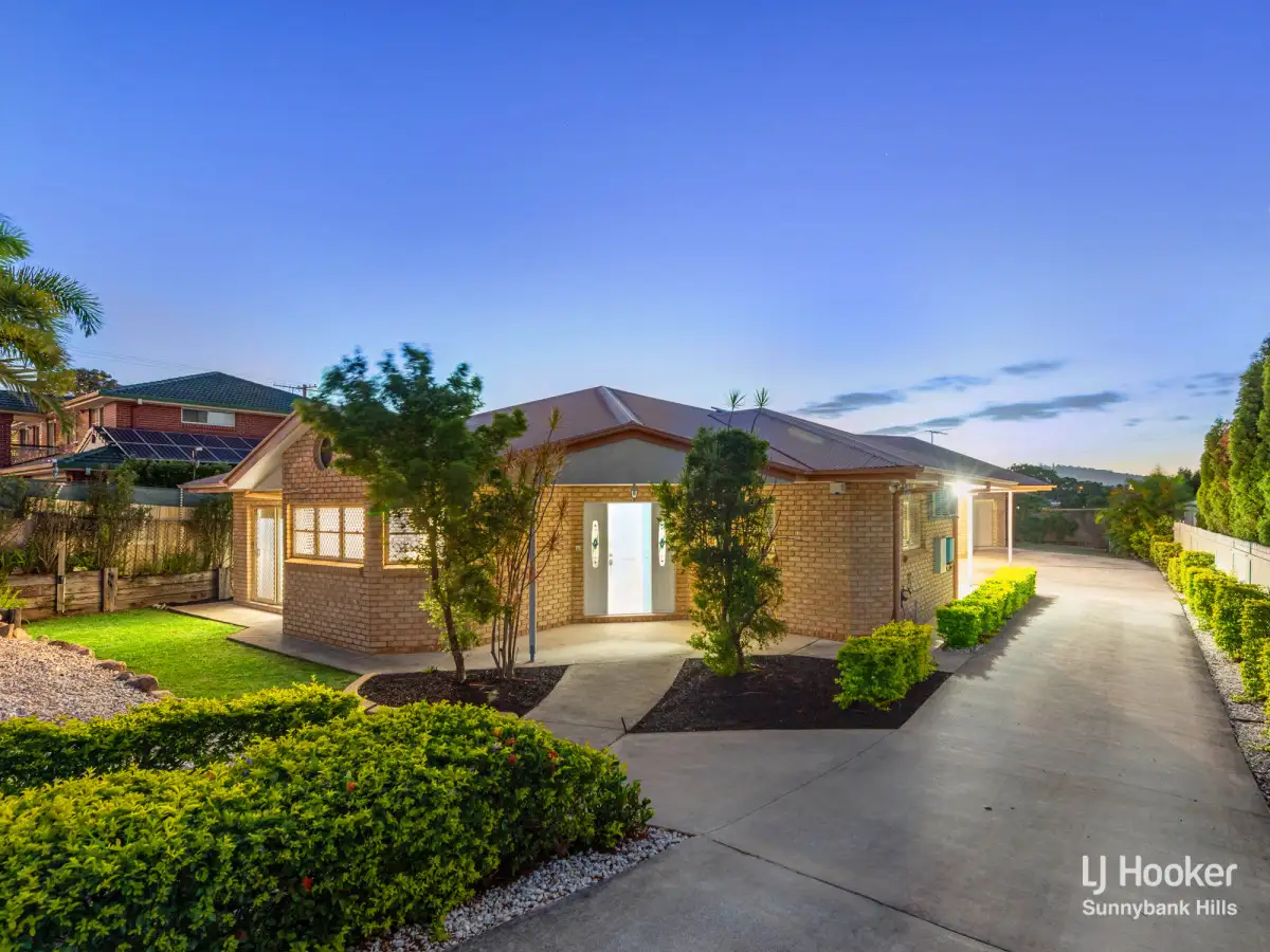 Main view of Homely house listing, 10 Mansfield Place, Mansfield QLD 4122