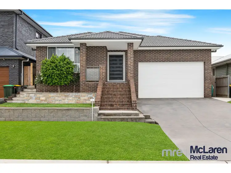 14 Asimus Circuit, Elderslie NSW 2570