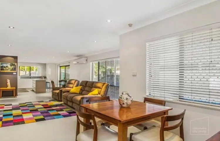 Fifth view of Homely semi-detached listing, 2/7 Maud Street, Caloundra QLD 4551