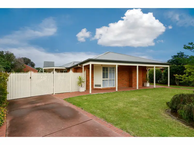 4 Acacia Court, Sale VIC 3850