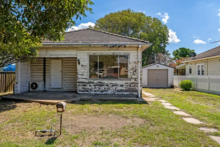10 Griffiths Street, Mayfield NSW 2304