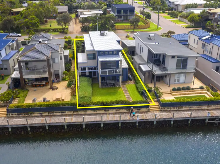 3 Sharpley Avenue