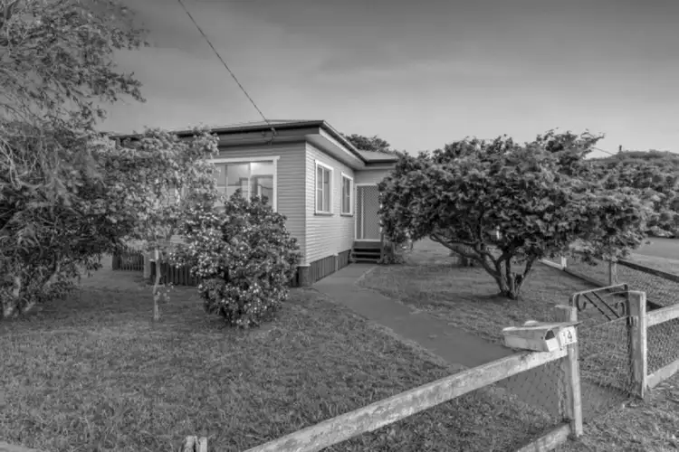 14 Violet Street, Harristown QLD 4350