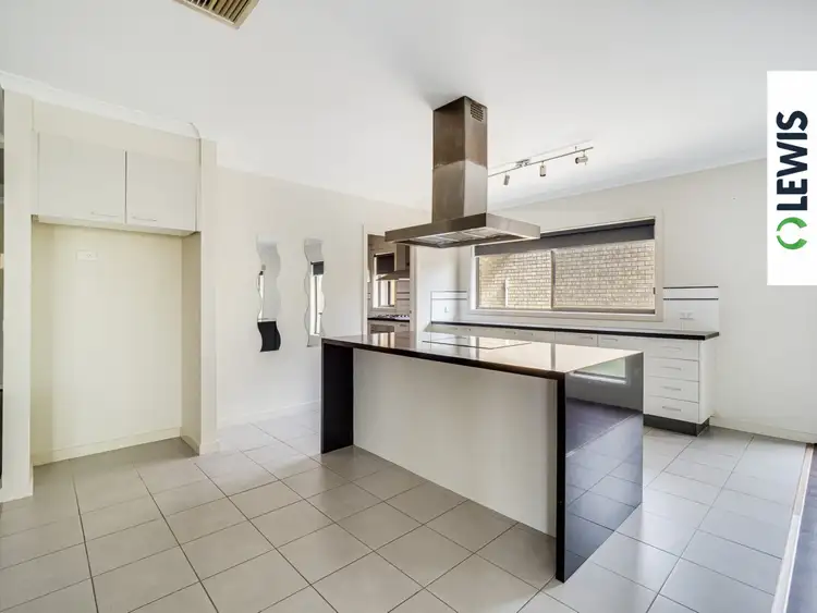 Fourth view of Homely house listing, 19 Manhattan Close, Sanctuary Lakes VIC 3030