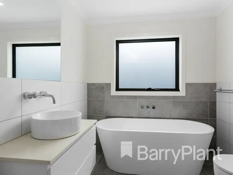 Sixth view of Homely house listing, 5 Overlea Avenue, Rosebud VIC 3939