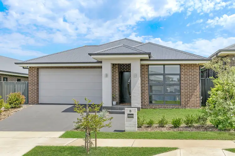8 Baronga Street, Jordan Springs NSW 2747