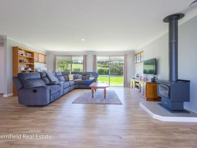 Fifth view of Homely house listing, 185 Deloraine Drive, Warrenup WA 6330