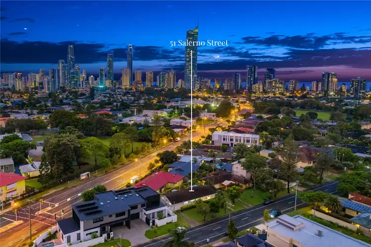 51 Salerno Street, Isle Of Capri QLD 4217