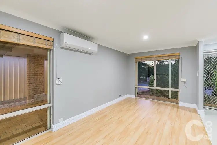 Sixth view of Homely house listing, 8 Gimbon Green, Leda WA 6170