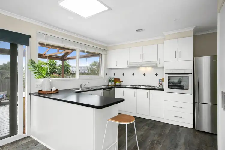 Second view of Homely house listing, 7 Dalkeith Court, Frankston VIC 3199
