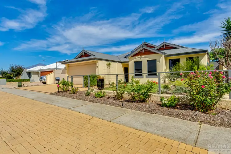10 Leighton Gardens, Tapping WA 6065