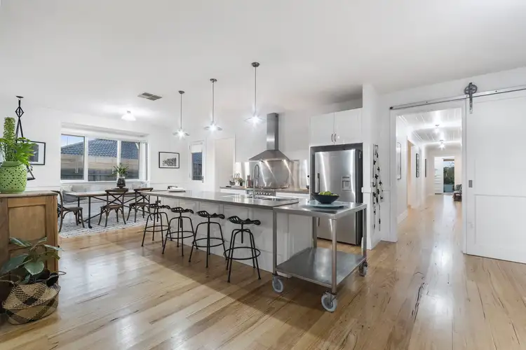 4 Kaylene Court, Mount Martha VIC 3934